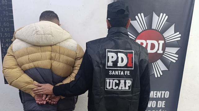 Uno de los detenidos en allanamientos en el Gran Rosario como parte de la banda de Los Menores