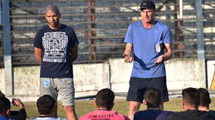 Diego Oyarbide se hizo cargo del plantel albo.