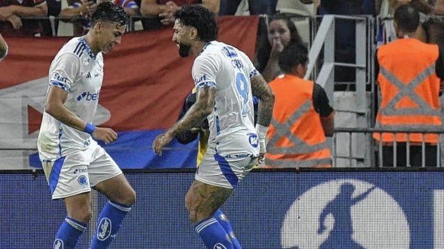 Cruzeiro levantó vuelo antes de recibir a Unión