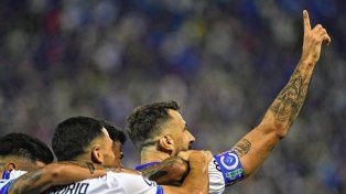 Vélez ganó ante su gente.