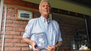 Eduardo Tejerina, autor de el Orígen, la historia del CRAI en primera persona.