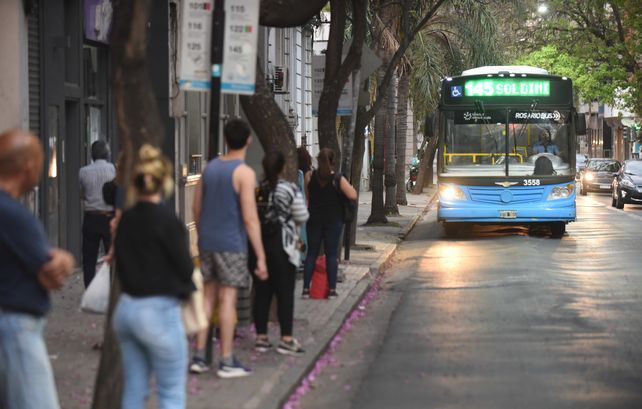 A la espera de novedades.&nbsp;El sistema se quedó sólo con el 20 por ciento de los viajes de la prepandemia.