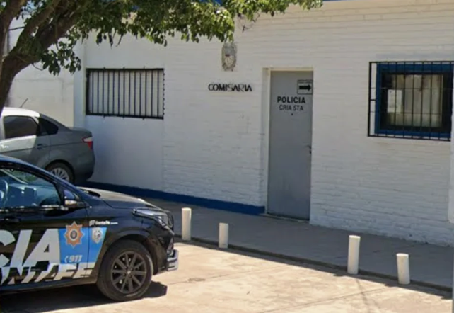La seccional allanada en Villa Constitución.
