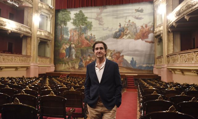 Guido en su amado teatro El Círculo.