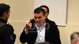 Baldomir hizo gestos amenazantes a la prensa durante el juicio.