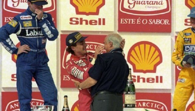 A 30 años de la muerte de Ayrton Senna, su historia de amistad con Juan Manuel Fangio