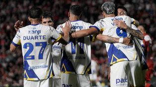 Una temporada para destacar. La celebración auriazul en el estadio Juan Domingo Perón de Instituto. Central no solo viene bien en primera, sino en reserva y en las categorías mayores de la AFA.