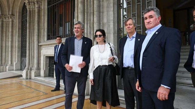 El Gobierno ratificó a la Mesa de Enlace la intención de subir retenciones. &nbsp;
