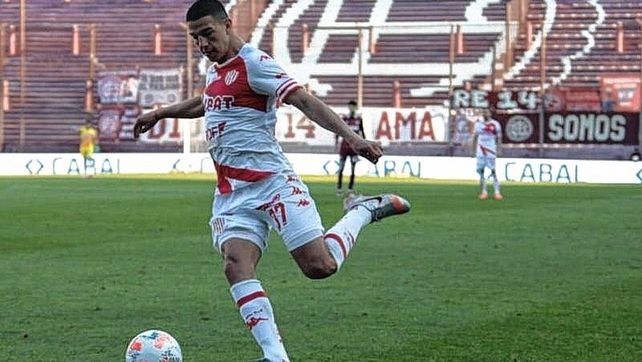 Lucas Esquivel se recuperó de una sobrecarga muscular y está a disposición de Munúa.