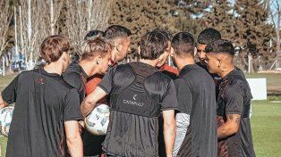 Colón inicia la era Pata Pereyra con una obsesión de Primera
