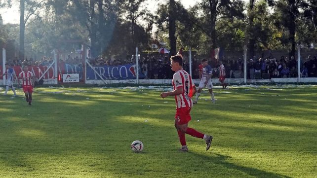 Un exjugador de Central cumplió con su sueño de volver a casa y debutó con la 5 de Alumni