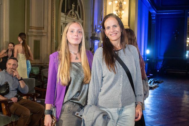Primer Desfile Multimarca en el teatro El Círculo