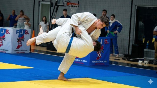 Puro judo. Un nivel interesante. Además de los equipos santafesinos hubo delegaciones de Córdoba y Buenos Aires lo que le dio un importante nivel competitivo y de integración.