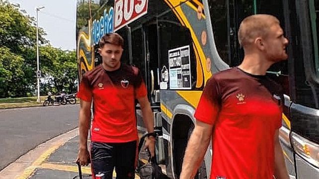 Son 24 los jugadores de Colón que concentran en Paraná esperando el partido ante Barracas Central.