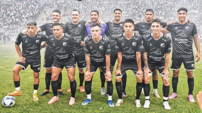 Central Norte ascendió tras vencer por penales a Sarmiento de La Banda.