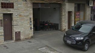 Mueblero se resistió a un asalto, desarmó al ladrón y lo mató