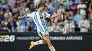 Nico Paz se mostró molesto por las versiones que surgieron en torno a la lesión que había sufrido.
