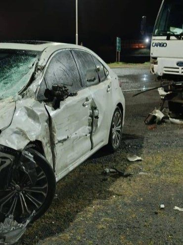 Conductor alcoholizado chocó un camión estacionado