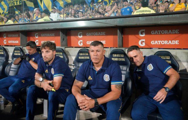 Jorge Almirón y Central esperan por el sorteo de la Copa Libertadores para conocer a sus rivales.