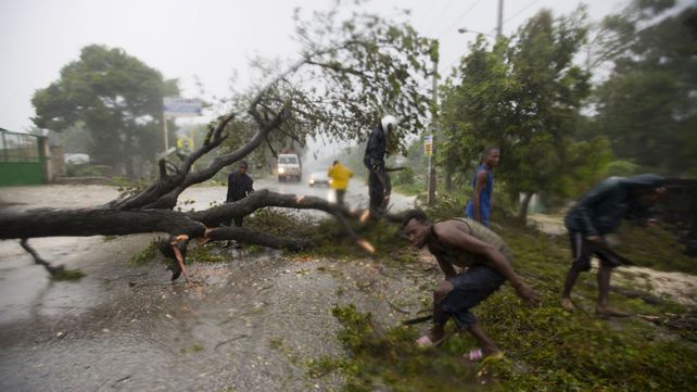 EE.UU: Millones de personas evacuadas por la llegada del huracán Matthew