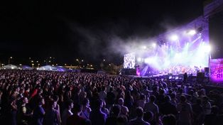 Música en el Río: con bandas locales debutó el escenario del Puerto