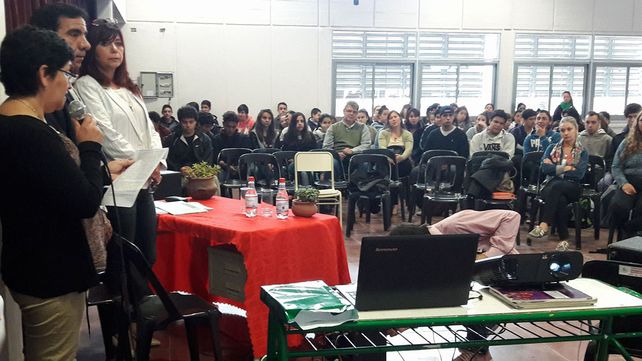 Varias miradas. La convocatoria plantea observar el problema desde diferentes puntos de vista. &nbsp;