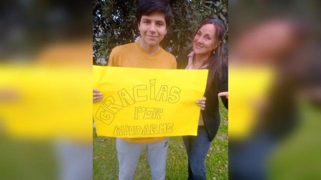 Un joven de Chajarí juntó latas durante un año y pagó su viaje a Bariloche.