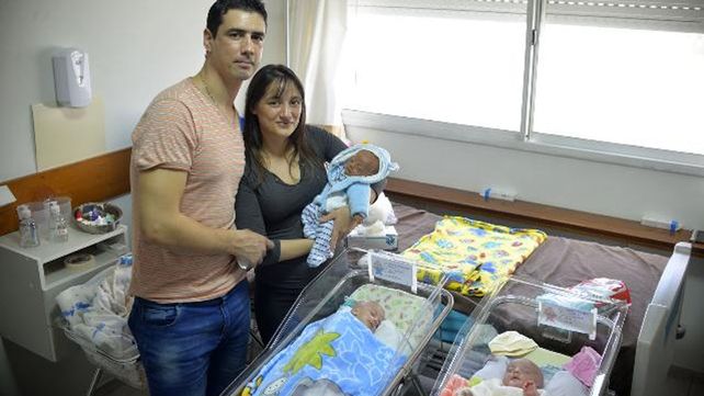 Así están los cuatrillizos uruguayenses a un año de su nacimiento