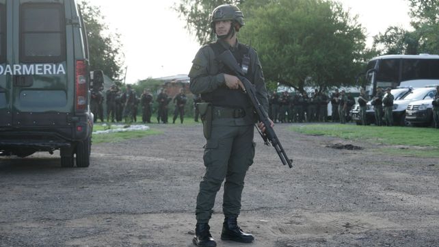 El desembarco de las fuerzas federales buscar aliviar la angustia que generó la ola de violencia que provocó el narcoterrorismo en Rosario.&nbsp;