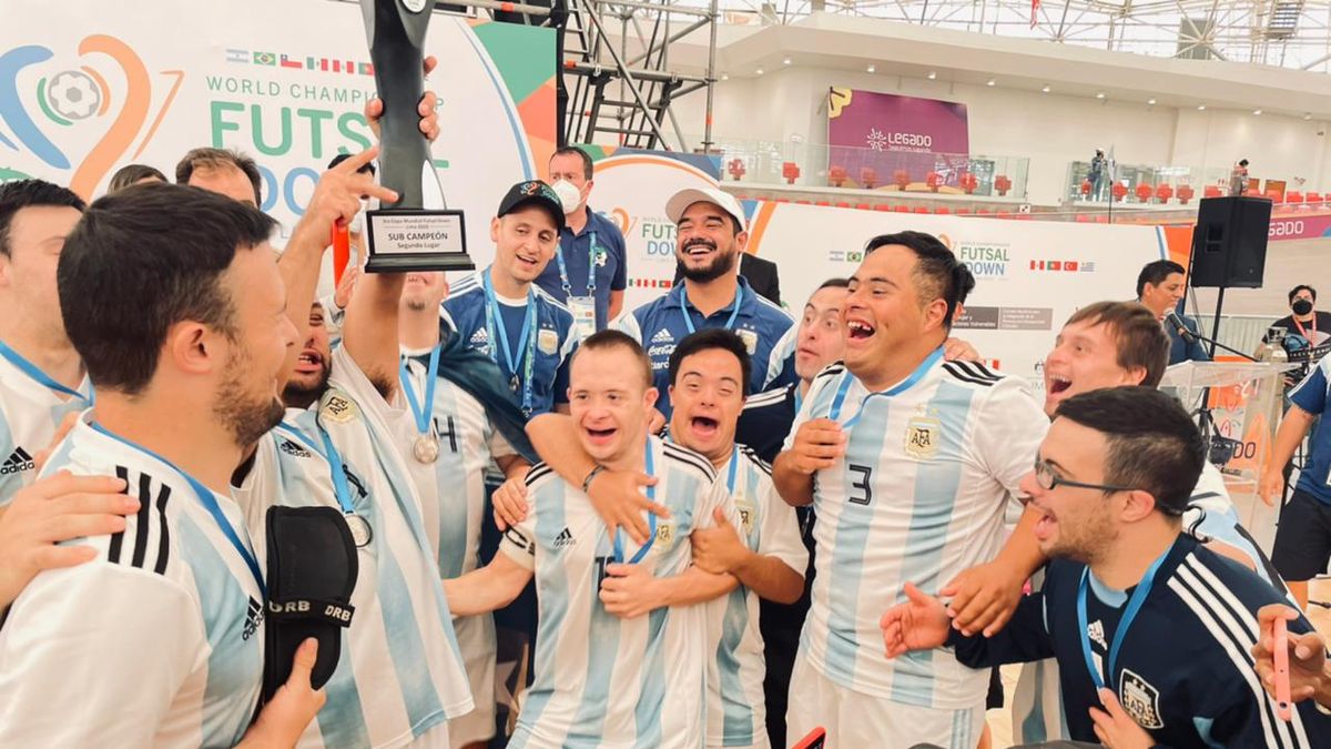 Futsal Down - Brasil bate a Argentina e é campeão mundial - Jornal Tribuna  Ribeirão