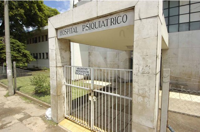 En las primeras horas. Se reubicaría al paciente y los trabajadores realizarían una asamblea para decidir cómo seguir.