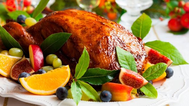 Una porción de alguno de los platos festivos típicos se puede consumir unas 2.300 calorías cuando 2.000 es lo que necesita un adulto promedio en todo un día.