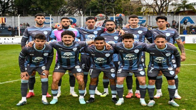 El 11 de Gimnasia y Tiro que derrotó 2 a 1 a Colegiales.