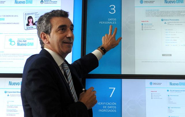 El trámite comienza en la web y finaliza en menos de 5 minutos en cualquiera de los 3 mil centros de recepción.