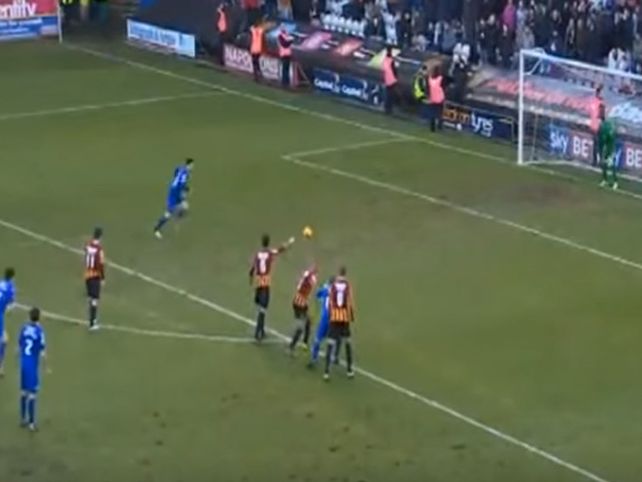 ¡Ídolo! El gol más inteligente tras errar un penal