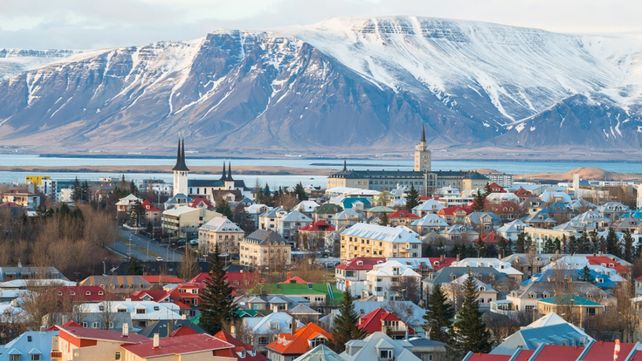 Islandia prueba con éxito la jornada laboral de cuatro días