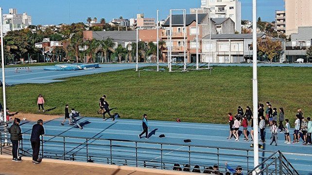Competencias. De atletismo tendrán lugar en el Centro de Educación Física Nº3 Profesor Hugo Mario La Nasa”.