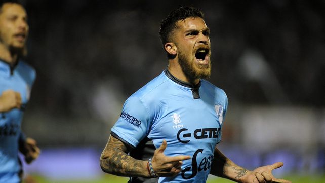 El Sabalero sigue apostando por Adrián Arregui