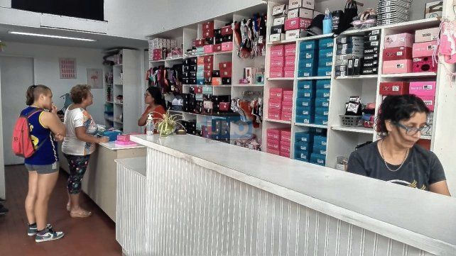 La bombacha rosada continúa siendo un clásico regalo por tradición navideña