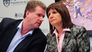 Gerardo Milman habría obligado a borrar la información de los celulares de sus colaboradoras en una oficina de Patricia Bullrich.&nbsp;