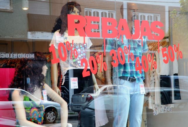 Las ventas de los comercios minoristas cayeron por sexto mes consecutivo