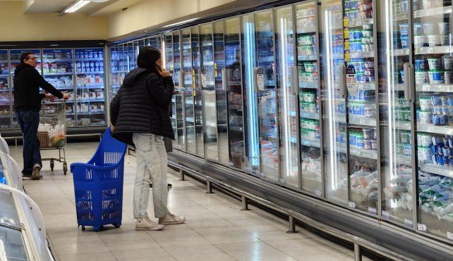 La leche de vaca es un alimento imprescindible y otros mitos sobre el consumo de lácteos