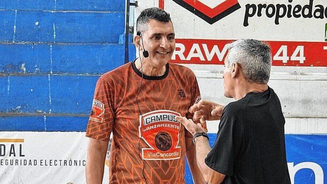 Chuzo González estuvo en Concordia y brindó una clase para deportistas de la ciudad.