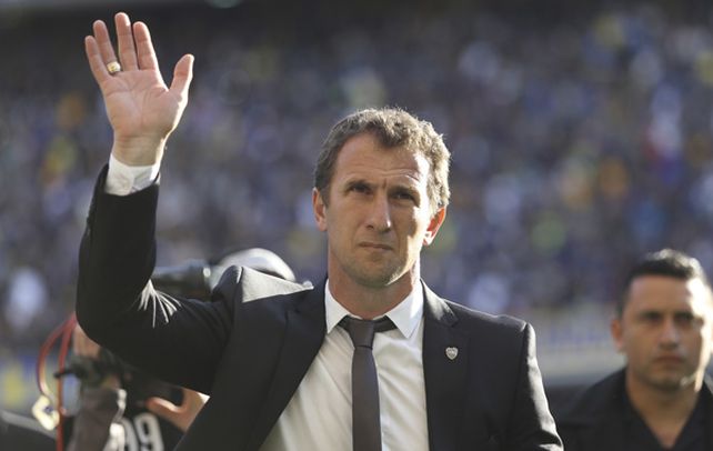 Exigido. Arruabarrena cambió el sistema táctico para intentar ganar.
