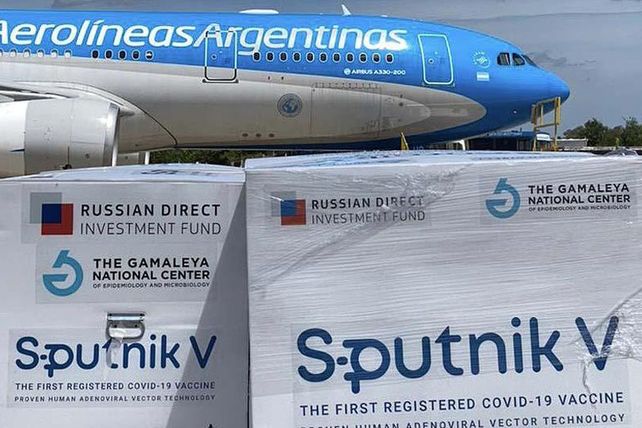 Las vacunas Sputnik V que llegaron la tarde de este lunes son del esperado componente 2.