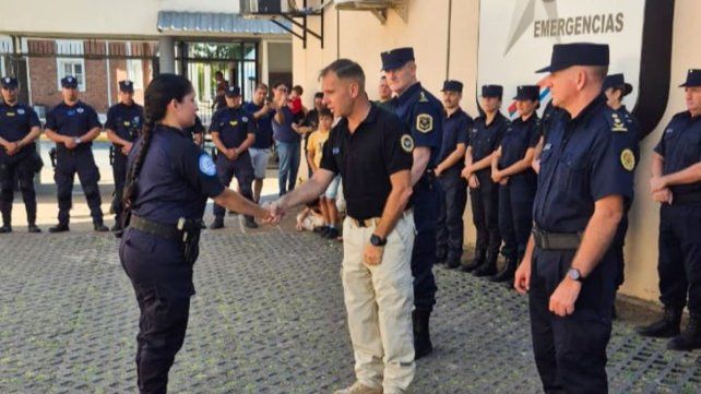 Se incorporan las primeras cuatro mujeres a la sección patrulla motorizada de la Policía.