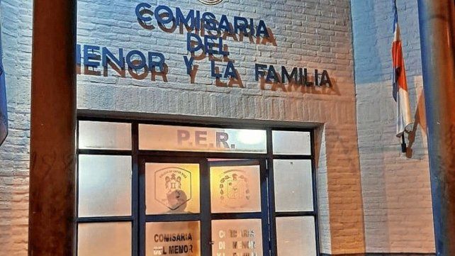 La policía intervino ante la sospechosa versión del hombre de 40 años con la niña de 13.