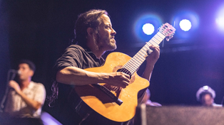 El músico Nicolás Ibarburú trae a Rosario su fusión de candombe con otros géneros