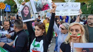 Irán dictó una nueva condena a muerte contra un joven de 18 años que se manifestó contra el asesinato de Mahsa Amini