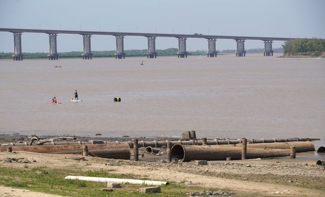 Yacyretá abrirá sus compuertas para que suba el río Paraná, pero en Rosario no se notará